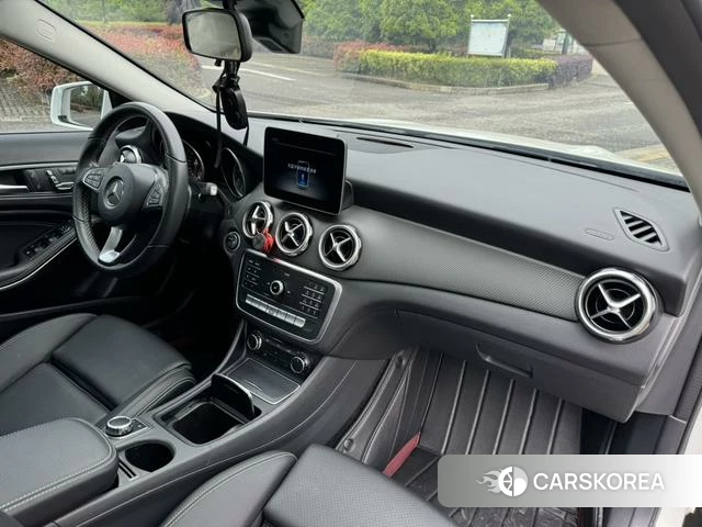 Mercedes-Benz GLA 2018 Белый из Китая, фото 5