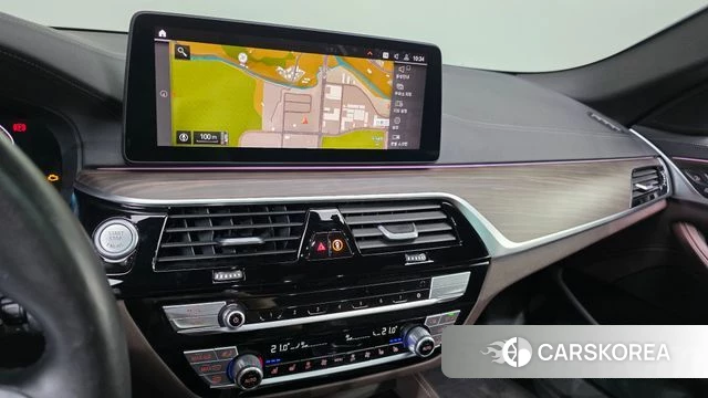 BMW 5 Series (G30) 2020 Белый из Кореи, фото 5