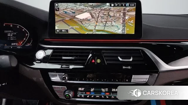 BMW 5 Series (G30) 2022 Черный из Кореи, фото 5