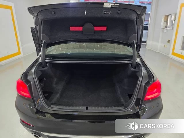 BMW 5 Series (G30) 2018 Черный из Кореи, фото 5