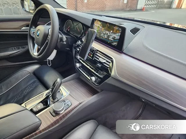 BMW 5 Series (G30) 2018 Синий из Кореи, фото 5