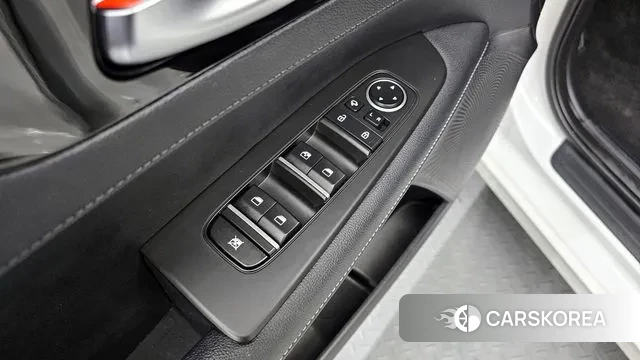 Kia The New K3 2nd generation 2023 Белый из Кореи, фото 5