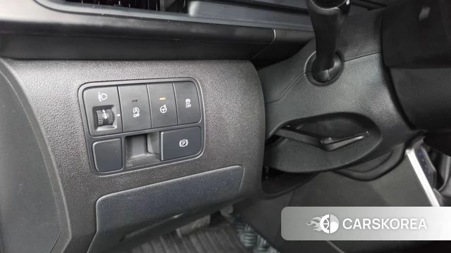 Hyundai Staria 2023 Белый из Кореи, фото 5