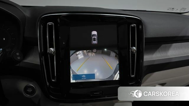 Volvo XC40 2023 Черный из Кореи, фото 5