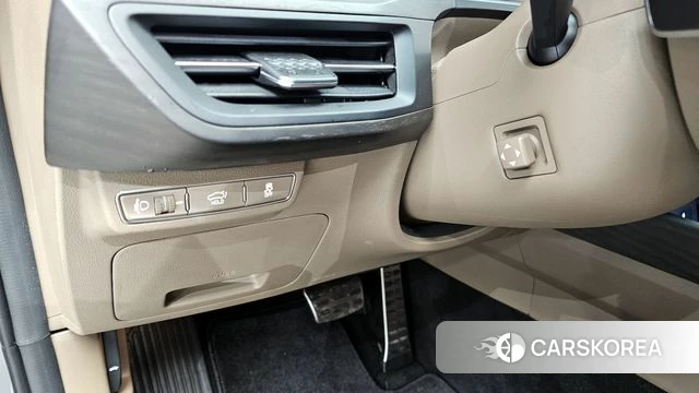 Kia K8 2024 Серебристо-серый из Кореи, фото 5