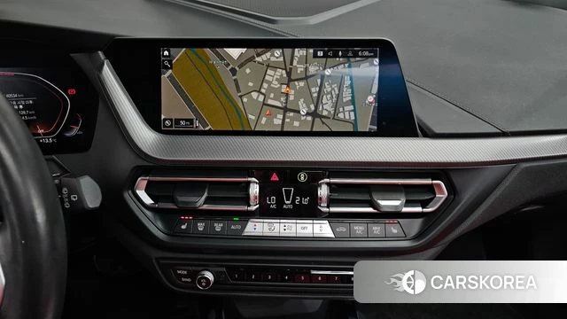 BMW 1 Series (F40) 2021 Белый из Кореи, фото 5