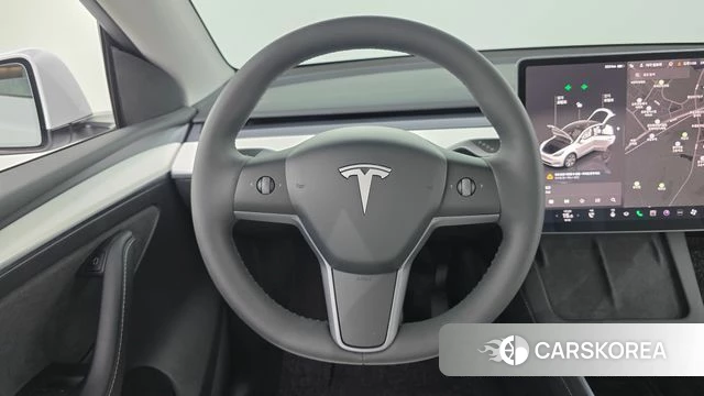 Tesla Model Y 2023 Белый из Кореи, фото 5