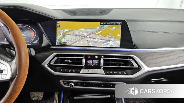BMW X7 (G07) 2021 Коричневый из Кореи, фото 5