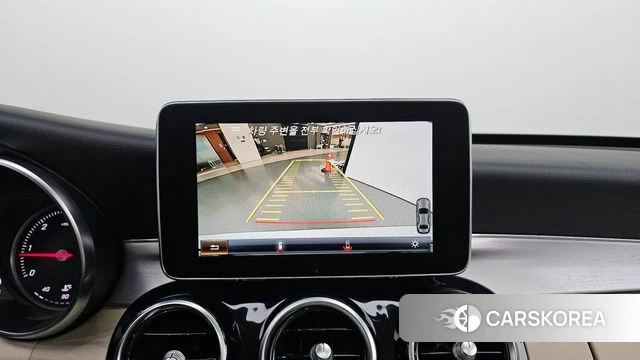 Mercedes-Benz C-Class W205 2018 Белый из Кореи, фото 5