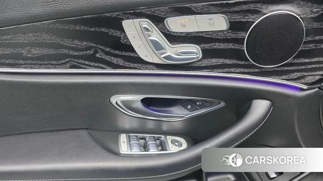 Mercedes-Benz E-Class W213 2018 Серый из Кореи, фото 5