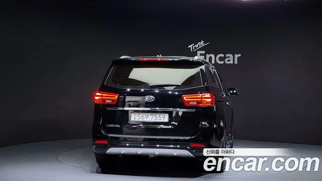 Kia The New Carnival id 2694211 из Кореи 5