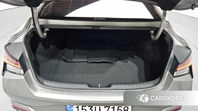 Hyundai Avante (CN7) 2021 Серебристо-серый из Кореи, фото 5