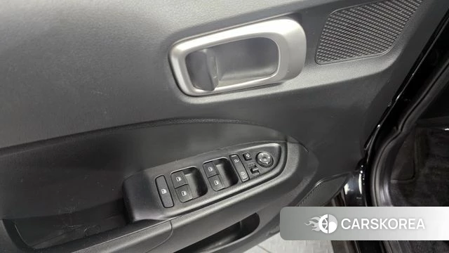 Hyundai Venue 2022 Черный из Кореи, фото 5