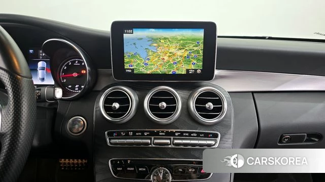 Mercedes-Benz C-Class W205 2018 Белый из Кореи, фото 5