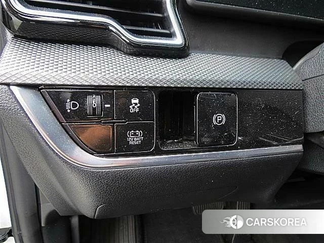 Kia Sportage 5th Generation Hybrid 2024 Белый из Кореи, фото 5