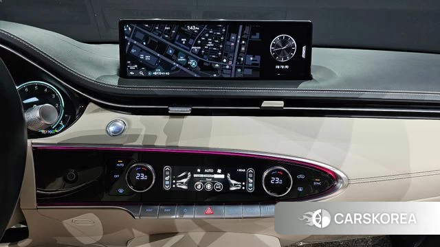 Genesis GV70 2023 Белый из Кореи, фото 5