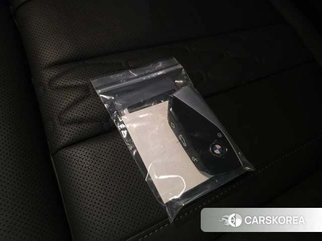 BMW X7 (G07) 2025 Черный из Кореи, фото 5