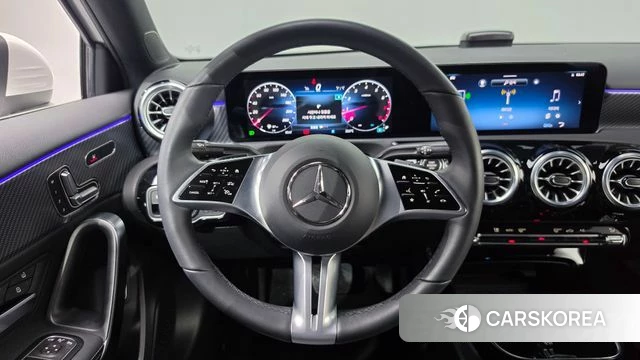 Mercedes-Benz A-Class W177 2024 Белый из Кореи, фото 5