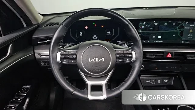 Kia The New K5 3rd generation 2023 Белый из Кореи, фото 5