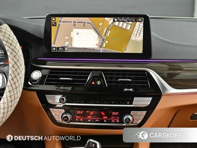 BMW 5 Series (G30) 2021 Белый из Кореи, фото 5