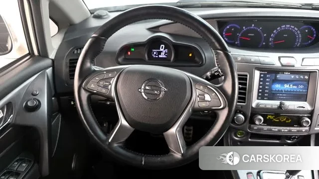 Ssangyong Korando Turismo 2019 Белый из Кореи, фото 5