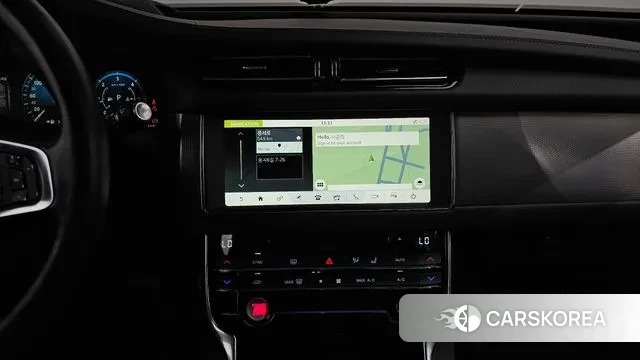 Jaguar XF (X260) 2018 Черный из Кореи, фото 5