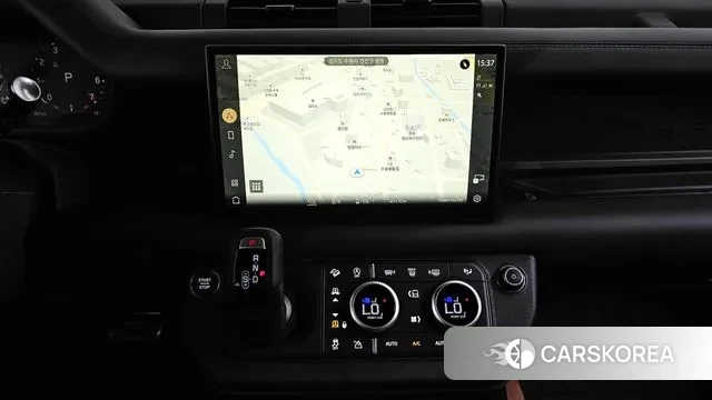 Land Rover Defender (L663) 2024 Серебристо-серый из Кореи, фото 5