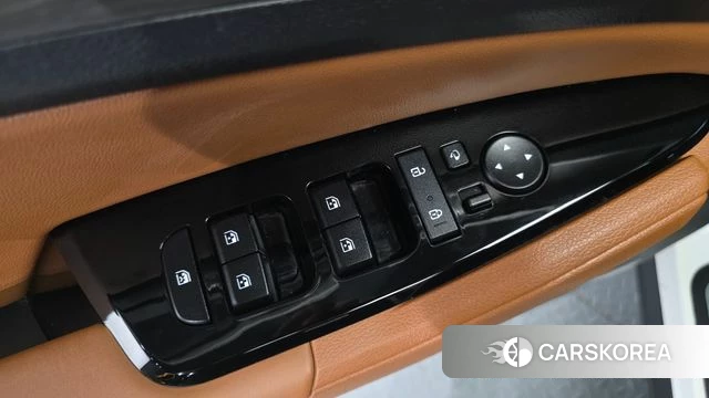 Kia Sportage 5th Generation 2023 Белый из Кореи, фото 5