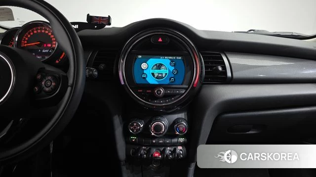 Mini Cooper 2020 Зеленый из Кореи, фото 5