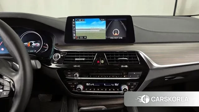 BMW 5 Series (G30) 2018 Серый из Кореи, фото 5