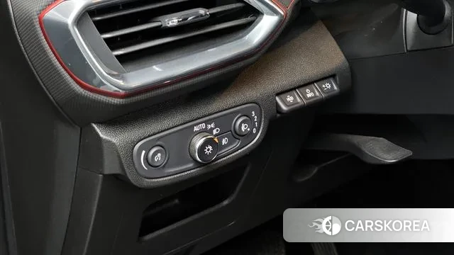 Chevrolet (GM Daewoo) Trailblazer 2022 Черный из Кореи, фото 5