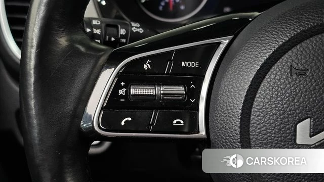 Kia Seltos 2022 Белый из Кореи, фото 5