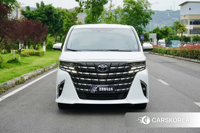 Toyota Elfa 2023 Белый из Китая, фото 5
