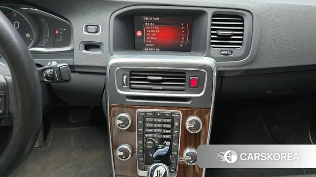 Volvo S60 2018 Серый из Кореи, фото 5
