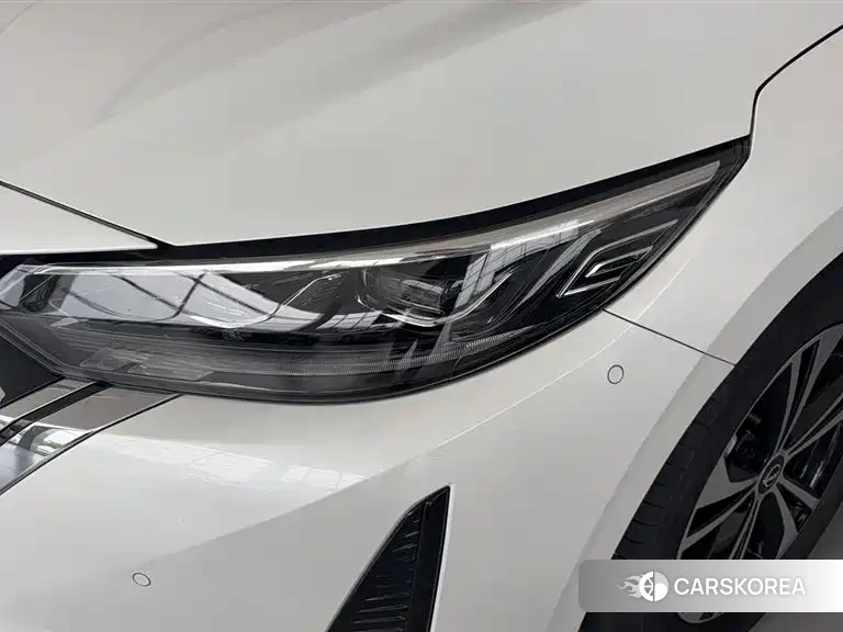 Nissan Sylphy 2024 Белый из Китая, фото 5