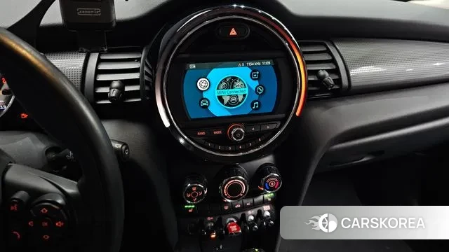 Mini Cooper 2019 Черный из Кореи, фото 5