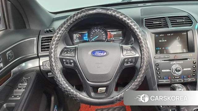 Ford Explorer 2018 Белый из Кореи, фото 5