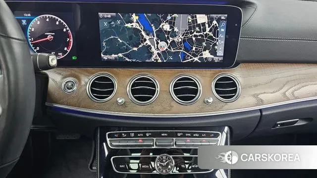 Mercedes-Benz E-Class W213 2019 Белый из Кореи, фото 5