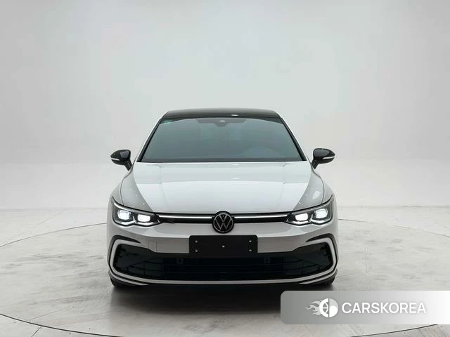 Volkswagen Golf 2022 Белый из Китая, фото 5