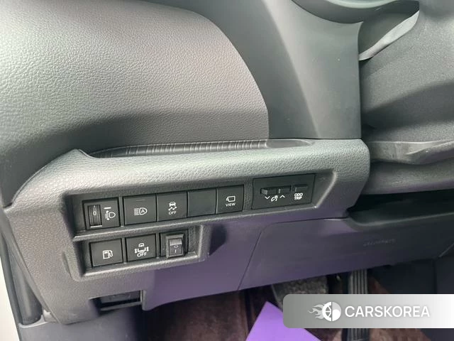 Toyota Saina 2024 Белый из Китая, фото 5