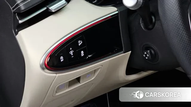 Genesis GV70 2023 Белый из Кореи, фото 5