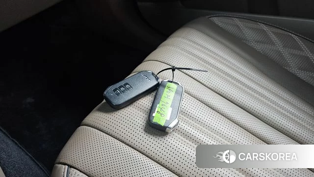 Kia K8 Hybrid 2024 Серый из Кореи, фото 5