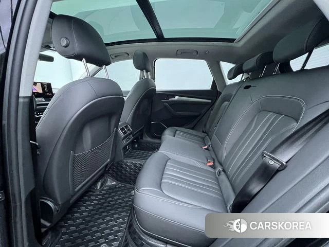 Audi Q5L 2023 Черный из Китая, фото 5