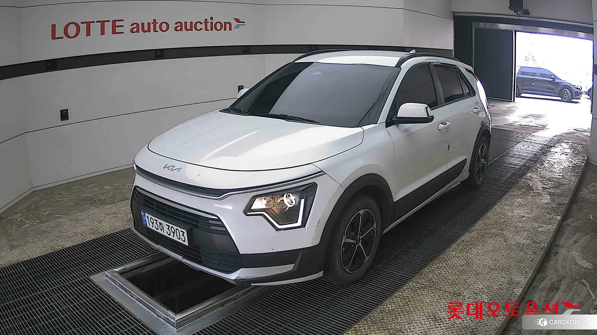 Kia Niro Hybrid 2022 Snow White Pearl (optional) из Кореи, фото 5