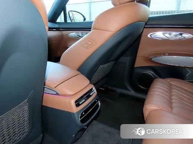 Genesis GV70 2023 Белый из Кореи, фото 5