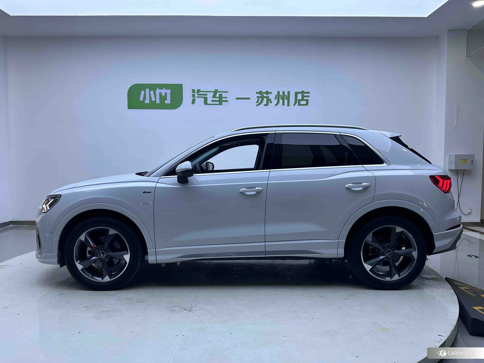 Audi Q3 2022 Белый из Китая, фото 5