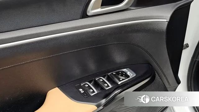 Kia K5 Hybrid 3rd Generation 2022 Белый из Кореи, фото 5