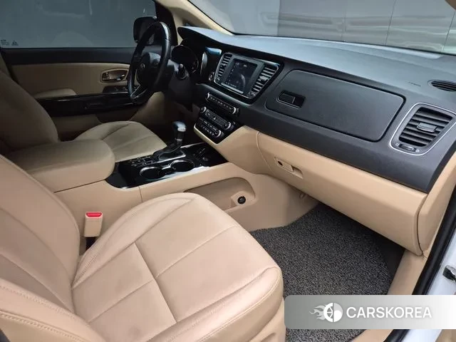 Kia The New Carnival 2020 Белый из Кореи, фото 5