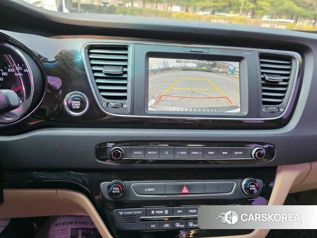 Kia The New Carnival 2018 Белый из Кореи, фото 5