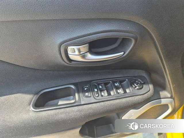 Jeep Renegade 2018 Желтый из Кореи, фото 5